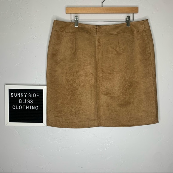 Cato Brown Suade Mini Skirt Size 16 *NWOTS* - Picture 5 of 8